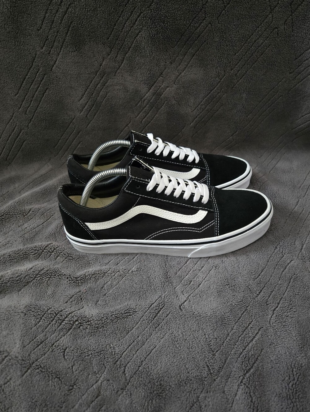 Vans Old Skool Skater Shoes Mens Sz 9 Casual Sneakers Skateboarding Black.